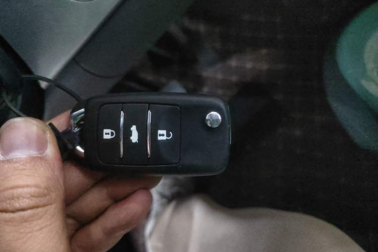 Used CHANGAN Lumin 2022 301km Honey-Sweet Version Vehicle Key