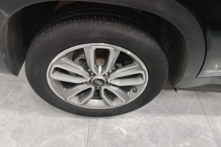 Used Hyundai ix35 2019 2.0L Automatic 2WD Zhiyong·Changxiang Edition China VI Standard Right Rear Wheel Hub