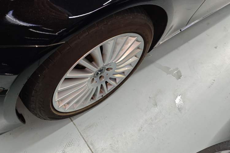 Used Mercedes-Benz S-Class 2019 S 320 L Prestige Edition Left Front Wheel Hub