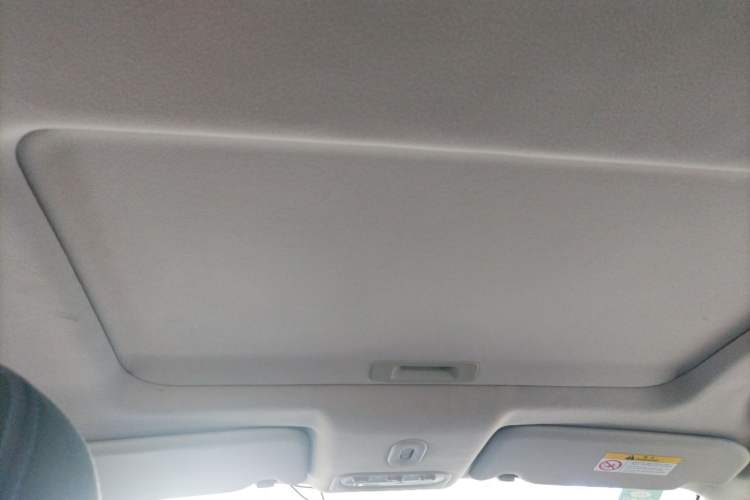 Used Venucia T70 2016 2.0L CVT Smart Edition