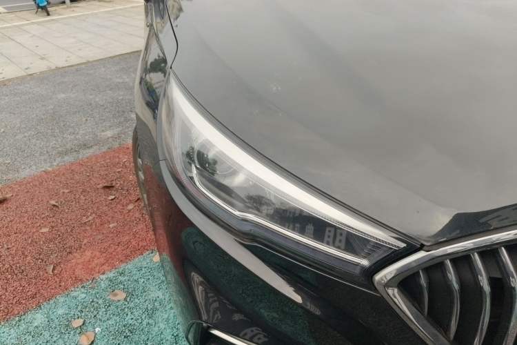 Used Hongqi H5 2020 1.8T Automatic ZhiLian QiYun Edition Right Front Headlight