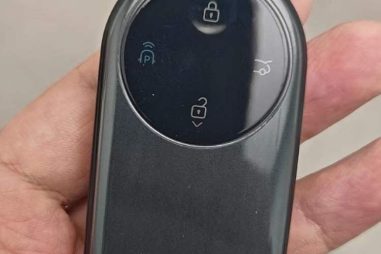 Used Hima AITO M9 2024 Range-Extended Ultra Version 42 kWh 6-Seater Model Vehicle Key