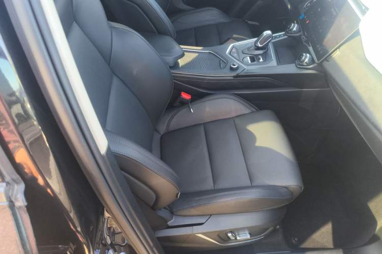 Used Lynk & Co 01 2021 2.0TD Two-Wheel-Drive Pro Trim
