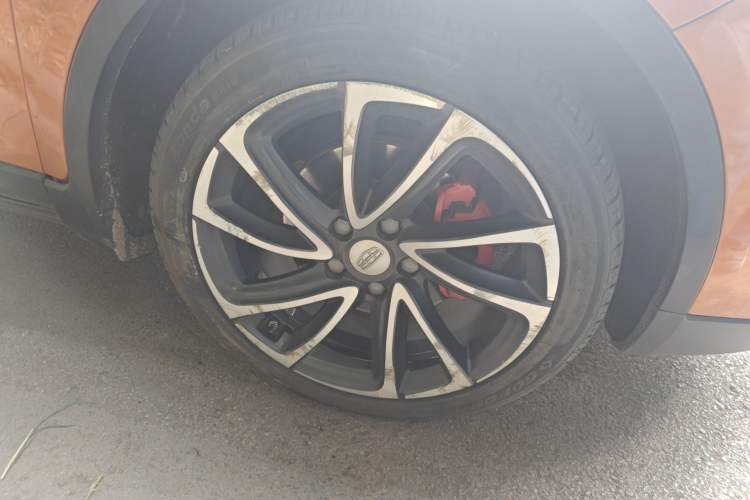 Used Geely Auto Emgrand GS 2017 Sport Edition 1.3T Automatic Smart Connectivity Model Right Front Wheel Hub