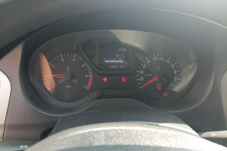 Used Citroen Elysee 2014 1.6L Manual Fashion Model CNG Instrument Cluster