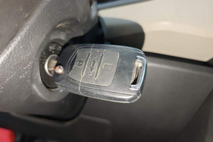 Used Wuling Hongguang PLUS 2020 1.5L Manual Comfort 7-Seater
