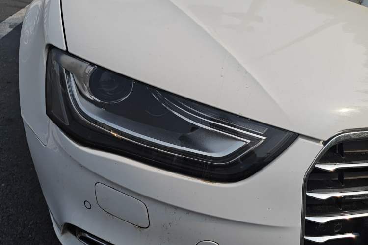 Used Audi A4L 2016 35 TFSI Collector's Edition Automatic Standard Model Right Front Headlight