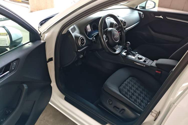 Used Audi A3 2014 Sportback 35 TFSI Automatic Style Edition
