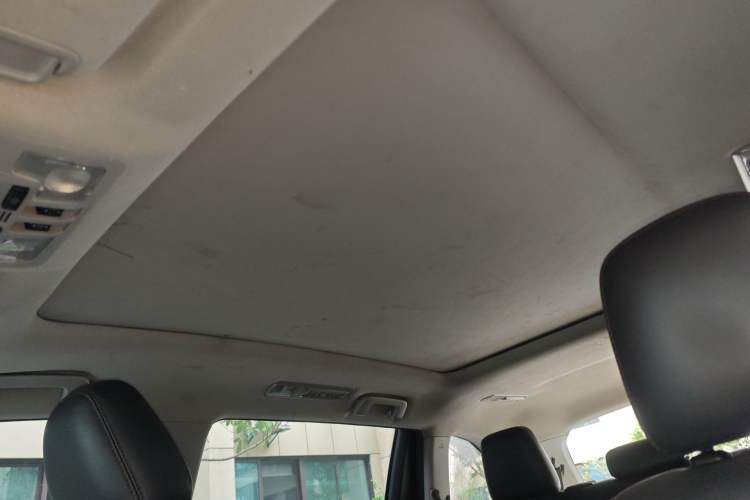 Used Toyota Highlander 2018 2.0T Four-Wheel Drive Prestige Version 7 Seats China V Emission Standard Headliner