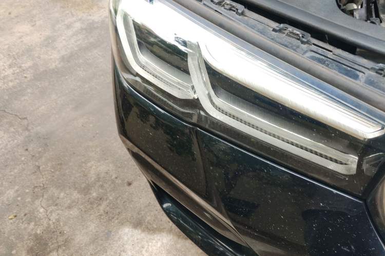 Used BMW 5 Series 2021 Facelifted 530Li Leading Edition M Sport Package Right Front Headlight