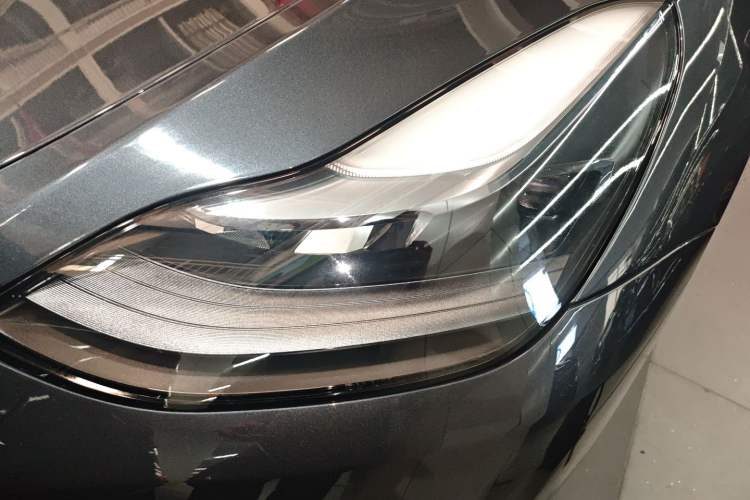 Used Tesla Model Y 2024 Rear-Wheel-Drive Version
