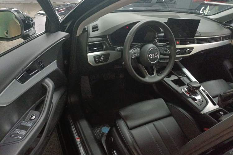 Used Audi A4L 2024 40 TFSI Fashion Dynamic Model Driver Seat