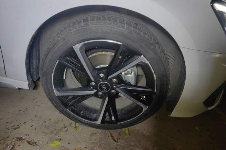 Used Audi A3 2023 Sportback 35 TFSI Fashionable Sports Model Right Front Wheel Hub