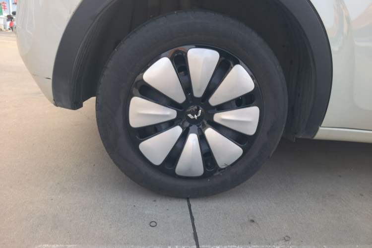 Used Wuling Bingo 2023 333 km Lingxi Connected+ Version
