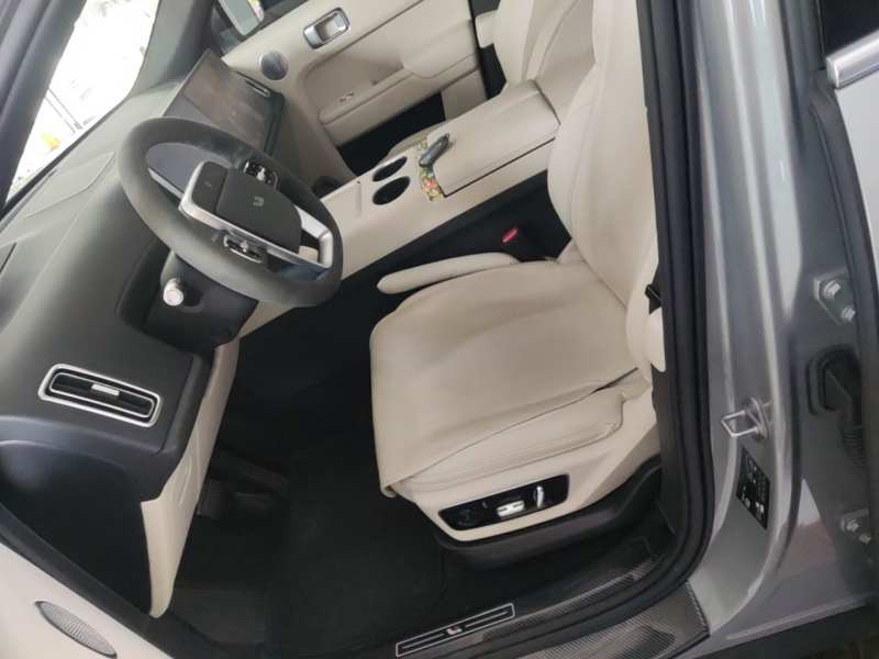 Used Li Auto L7 2023 Pro Model — 14