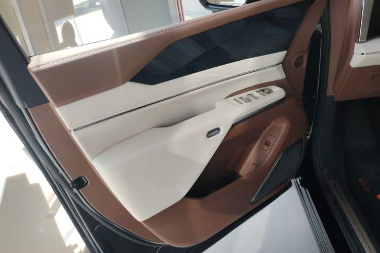 Used BYD Xia 2025 DM-i 1.5T 180km Beyond Edition