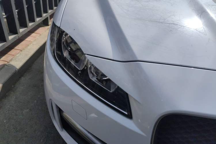 Used Jaguar F-PACE 2016 2.0T Two-Wheel-Drive R-Sport Sport Edition