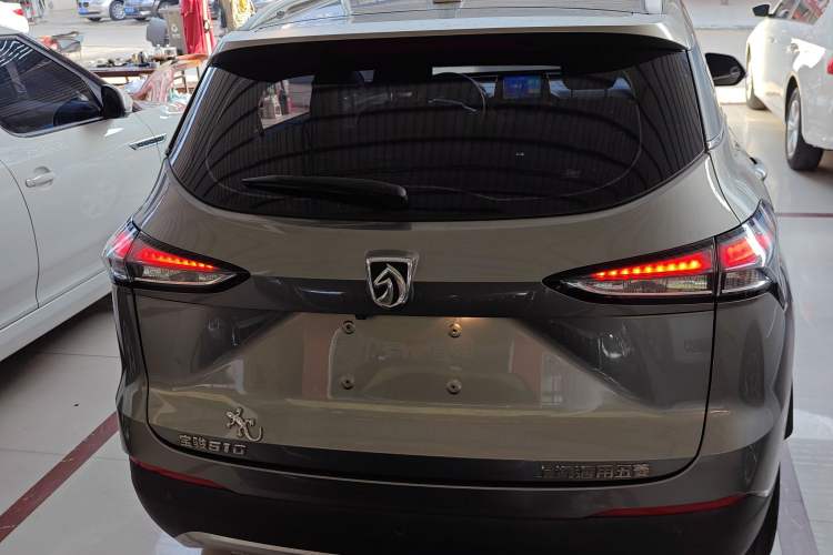 Used Baojun 510 2017 1.5L manual Comfort trim
