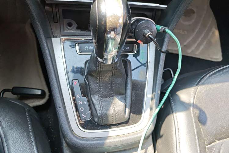 Used Volkswagen Lavida 2013 1.4TSI DSG Comfort Edition Gear Lever