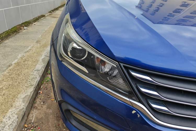 Used Baojun 310W 2017 1.5L Manual Fashion Model China V
