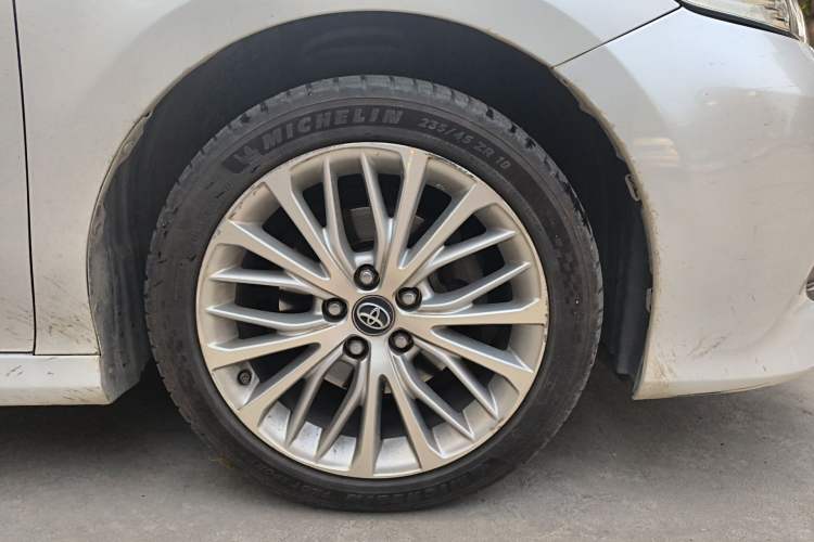 Used Toyota Camry 2018 2.5G Luxury Edition Right Front Wheel Hub