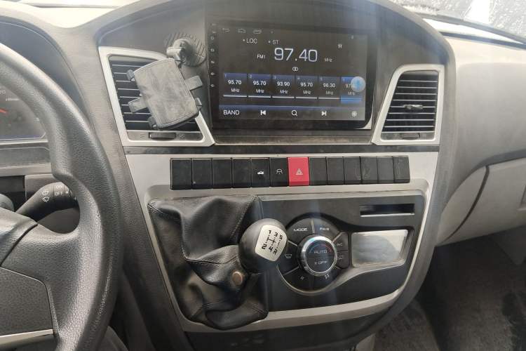 Used Iveco Power Daily 2017 2.5T Deluxe A37 High-Roof 6-7 Seater Bus 47Z5
