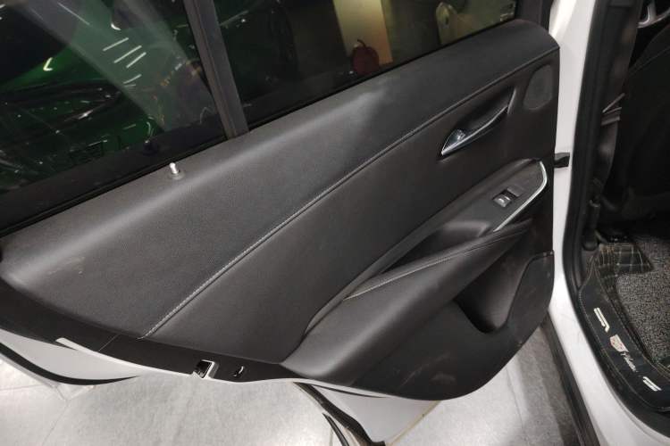 Used Cadillac XT4 2020 28T Two-Wheel-Drive Leading Version