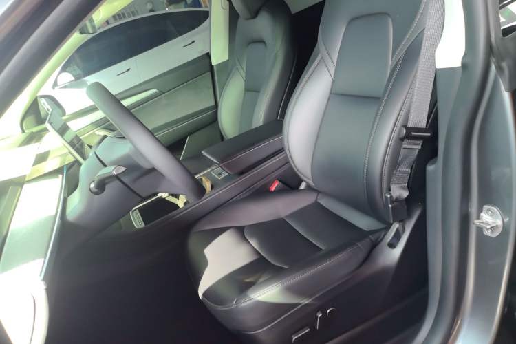 Used Tesla Model Y 2024 Rear-Wheel-Drive Version