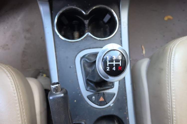 Used Haima Qishi 2012 2.0L Manual Elegant Style
