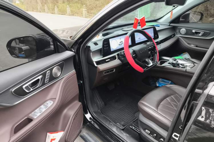 Used Chery Tiggo 8 PRO 2024 Champion Edition 390T Four-Wheel Drive Peak Version 5 Seats Driver Seat