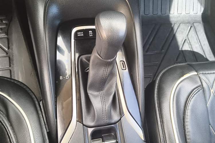 Used Toyota Corolla 2022 Dual-Motor 1.8L E-CVT Pioneer Edition Gear Lever