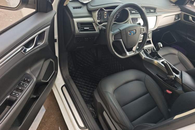 Used Geely Auto Emgrand GL 2018 1.8L Manual Elite Smart Connectivity Version Driver Seat