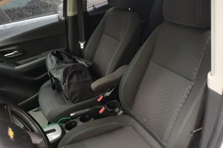 Used Chevrolet Trax 2016 1.4T Automatic Two-Wheel Drive Comfort Version with Sunroof Left Front Seat