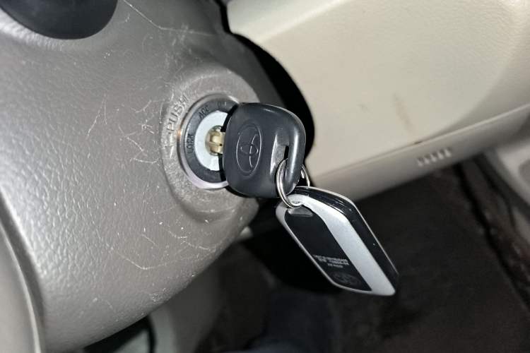 Used Toyota Camry 2013 200G Classic Luxury Edition