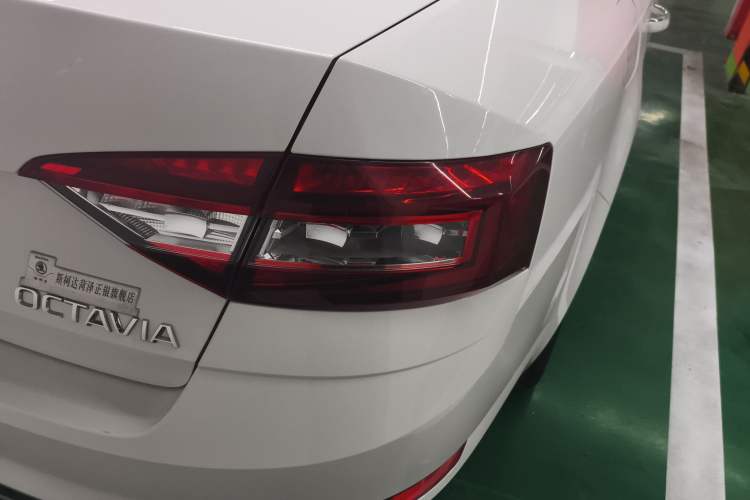 Used Skoda Octavia 2019 1.5L Automatic Smart Drive Luxury Edition China V Standard