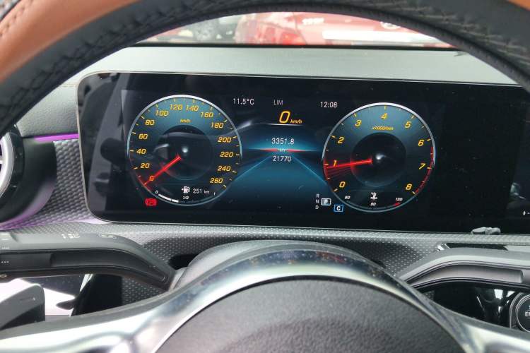 Used Mercedes-Benz A-Class 2021 A 200 L Sport Sedan Fashion Model
