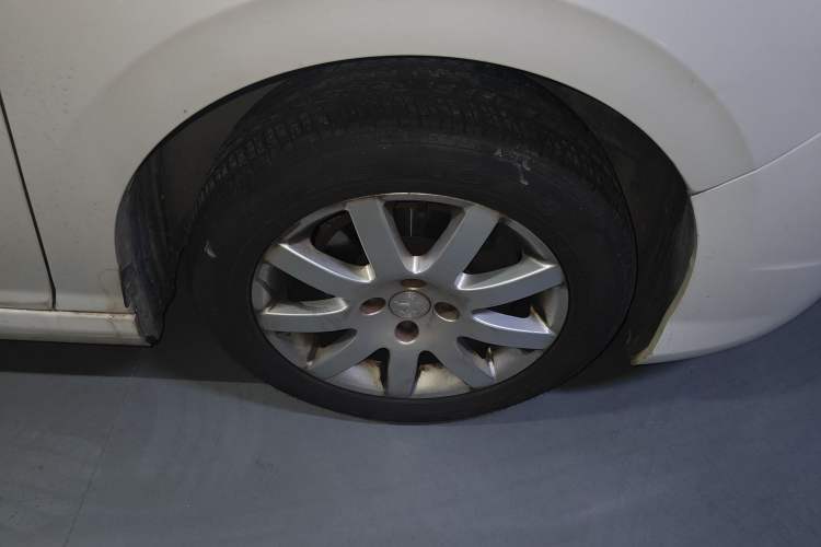Used Peugeot 308 2014 Enjoy Edition Classic 1.6L Manual YouShang Model Right Front Wheel Hub