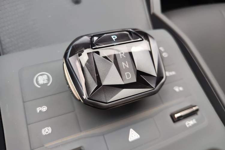 Used BYD Qin L 2025 DM-i Smart Drive 80KM Leading Model
