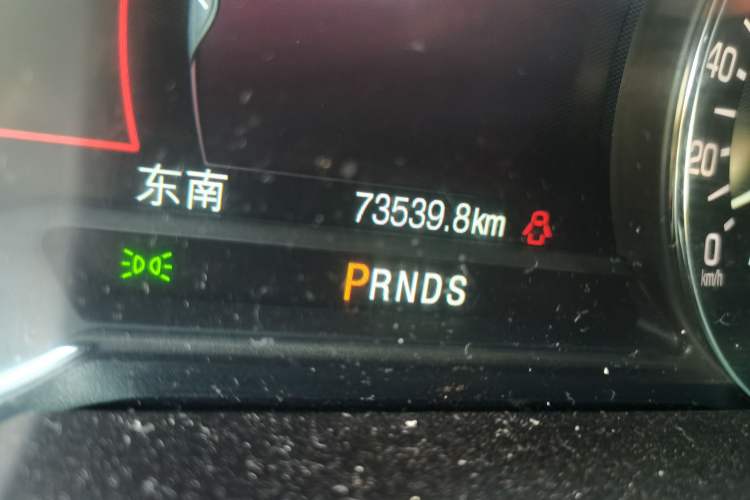 Used Lincoln MKX 2015 2.0T Two-Wheel Drive Deluxe Edition
