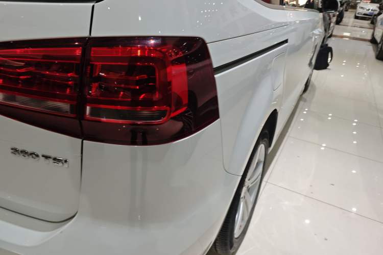 Used Volkswagen Sharan 2018 380TSI Comfort Edition 7-Seater