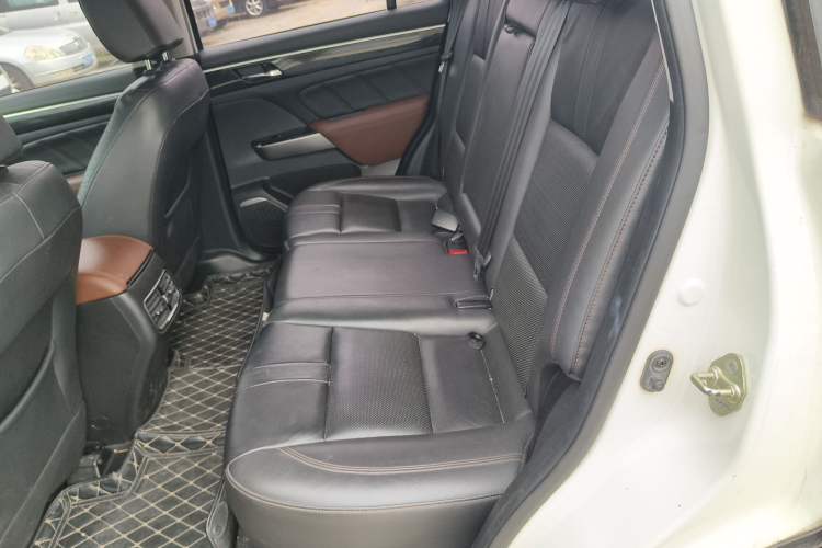 Used GAC Trumpchi GS7 2017 320T Two-Wheel-Drive Luxury Model