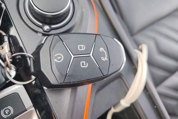 Used Lynk & Co 02 Hatchback 2021 2.0TD Halo Vehicle Key