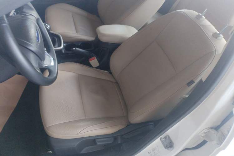 Used Ford Escort 2017 Revised Version 1.5L Manual Comfort Edition
