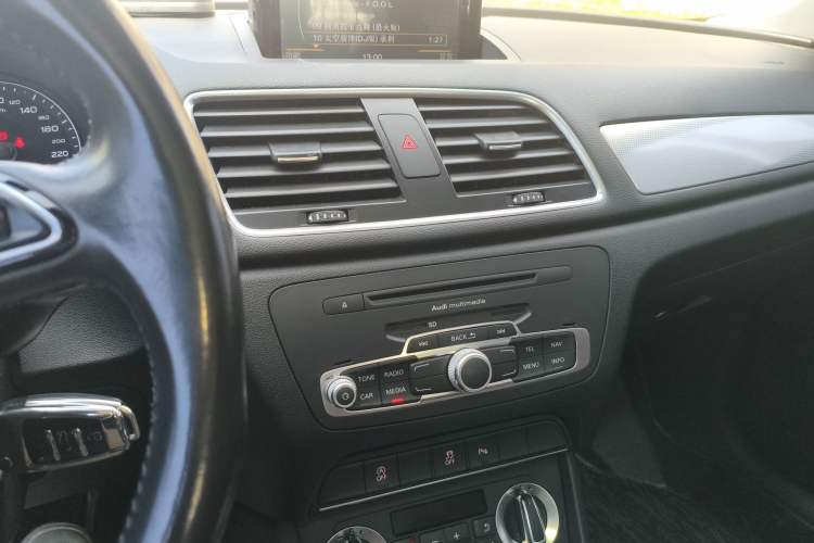 Used Audi Q3 2015 35 TFSI Comfort Model