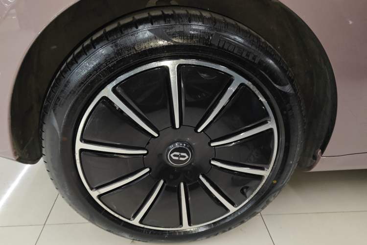 Used Hima AITO M5 2022 Pure Electric All-Wheel-Drive Performance Edition
