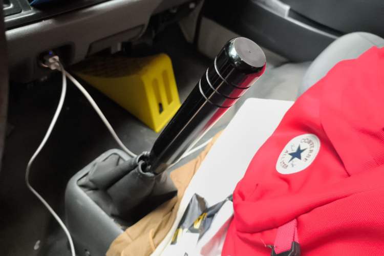 Used Jinbei Hiace 2011 2.5T Fifth-Generation Entrepreneur Edition Classic Version YC4FB90-36