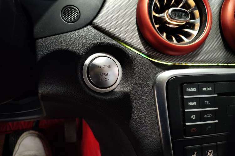 Used Mercedes-Benz GLA 2016 GLA 220 4MATIC Fashion Edition Vehicle Key