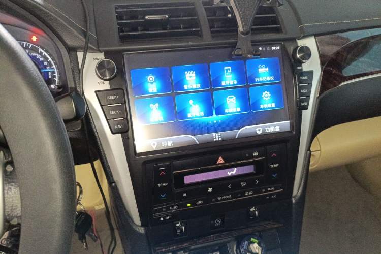 Used Toyota Camry 2016 2.0G 10th Anniversary Leading Edition