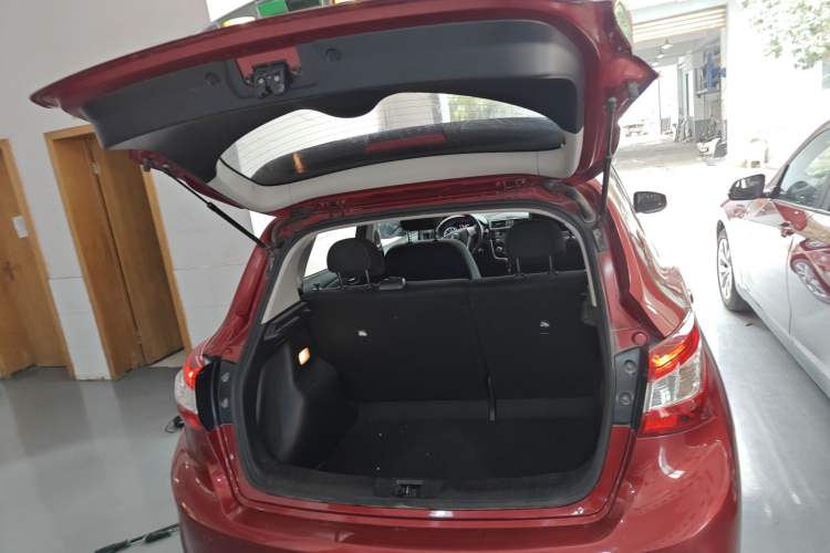 Used Nissan Tiida 2019 1.6L CVT Cool Edition China VI Standard