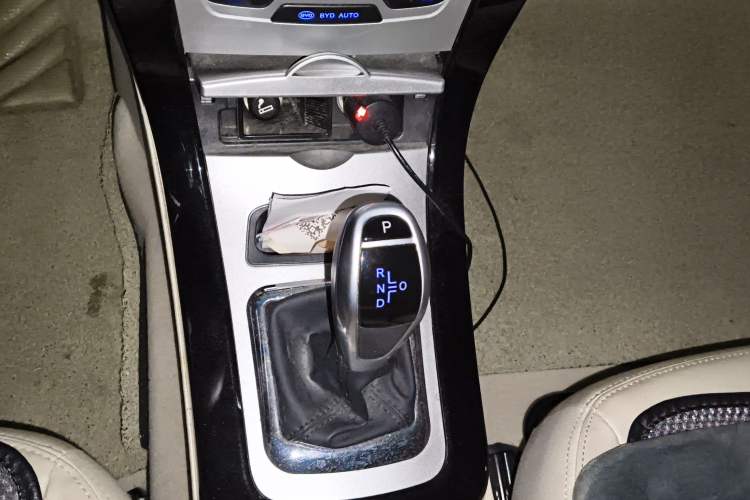 Used BYD e5 2017 300 Prestige Edition